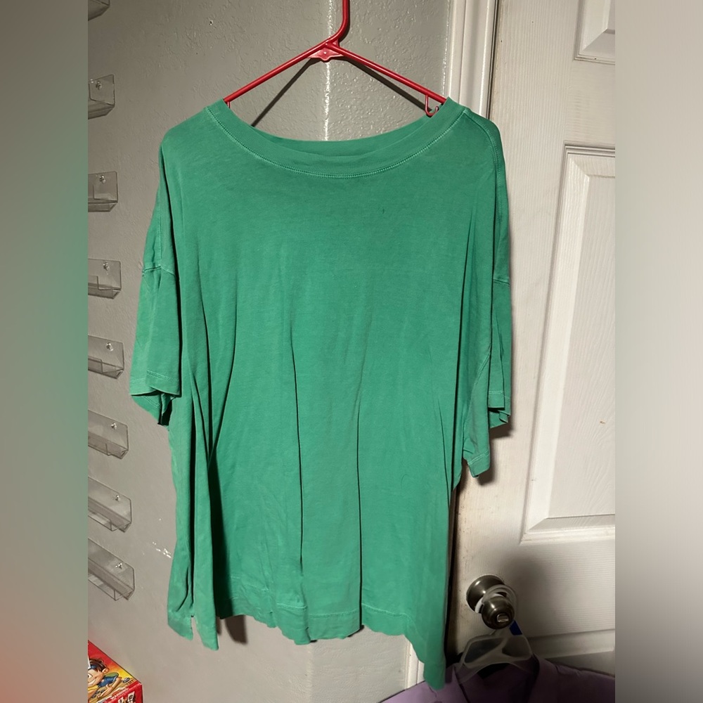 Old navy tshirt
